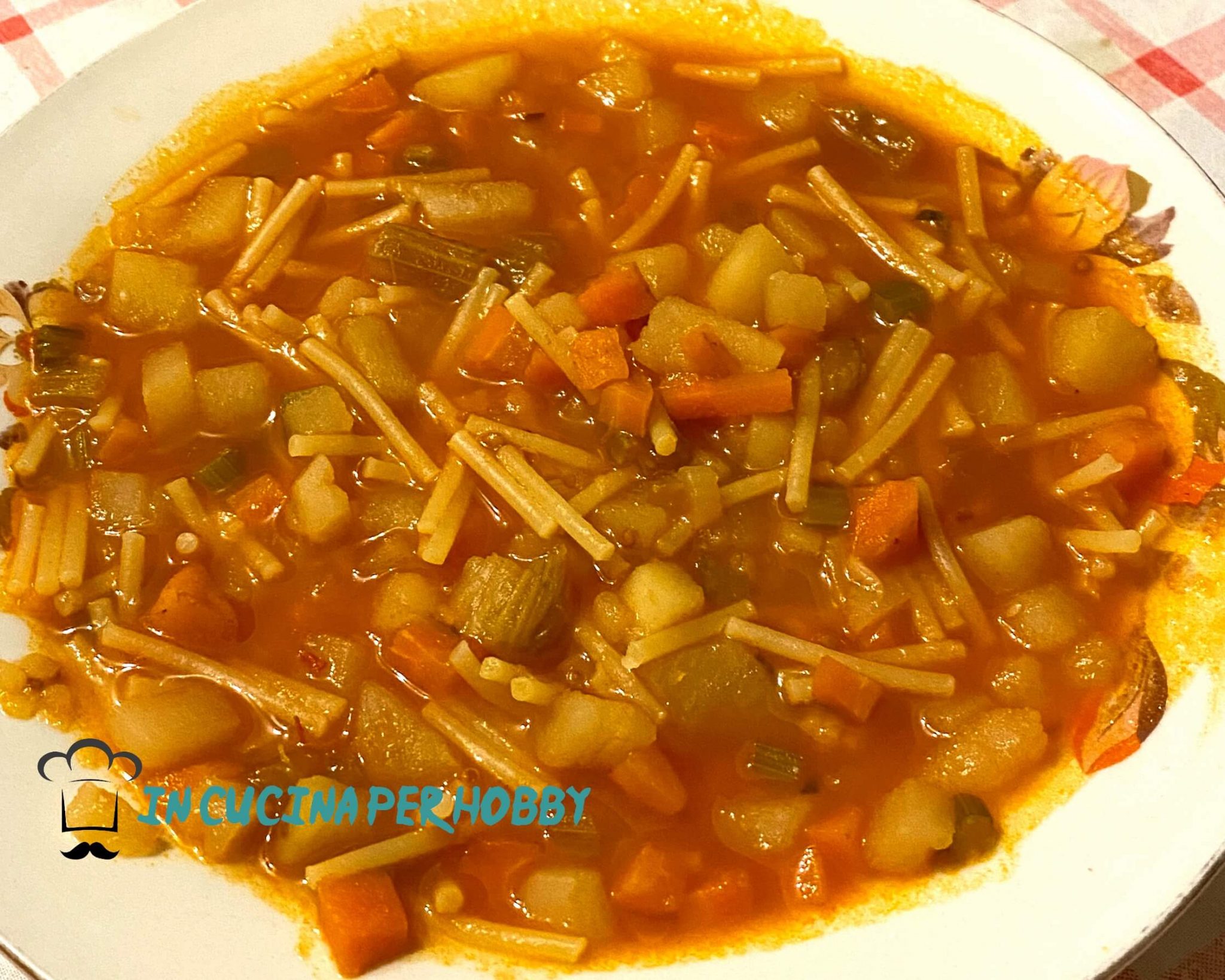 Minestra con spaghetti spezzati la ricetta tradizionale che forse non