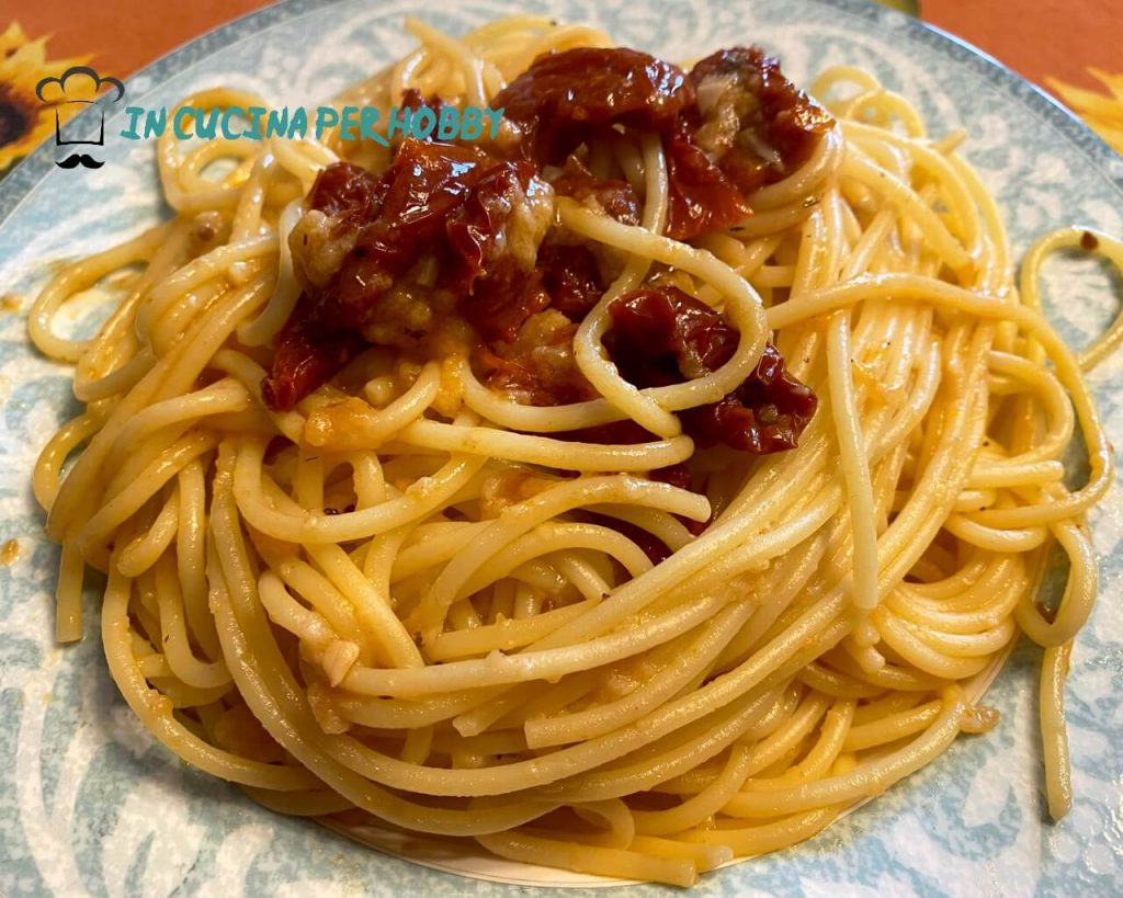 pasta pomodorini secchi e panko