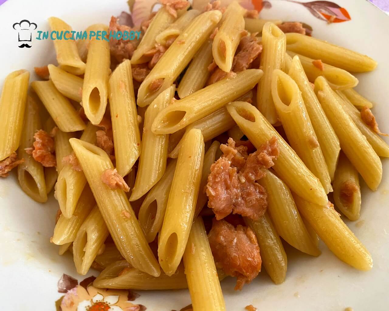 pasta al salmone in bianco