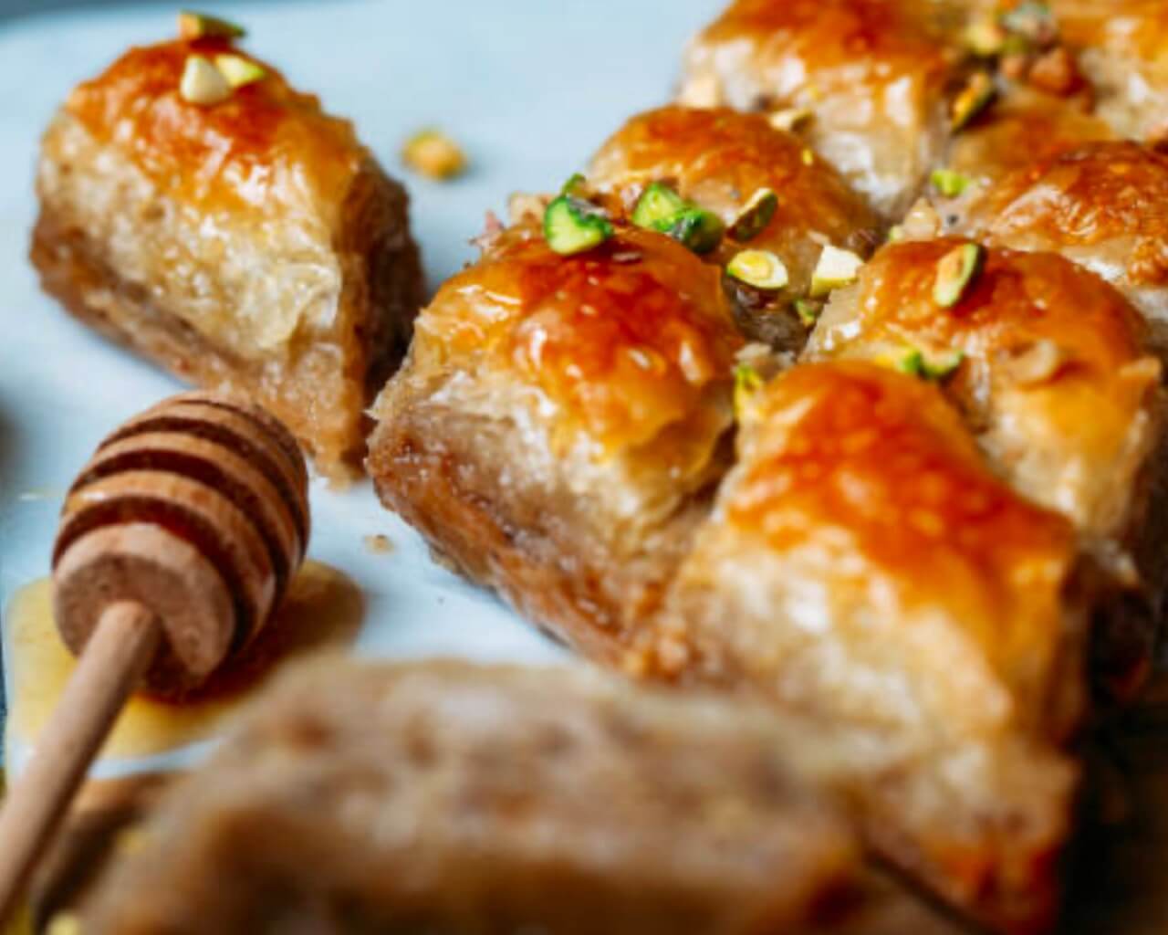 Baklava: la ricetta del dolce turco a base di frutta secca e pasta fillo